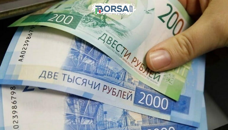 Ruble rekor seviyeye düştü, Rus hisseleri toparlanıyor